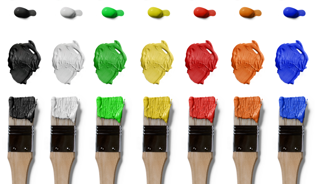 Pinceaux avec peinture de différentes couleurs